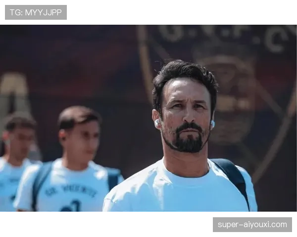 曼联进攻哑火，表面缺空间实则全队连接断裂，进攻体系稳定性面临考验