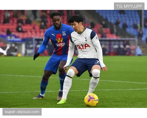 热刺高位压迫下易遭快速反击，防守转换稳定性面临考验